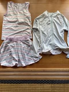女の子用水着 サイズ120のサムネイル