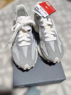 New Balance WS327 グレー スニーカーのサムネイル