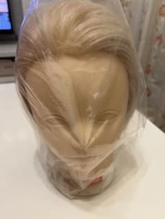 練習用カットマネキン　金髪のサムネイル