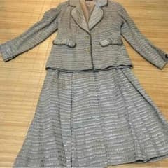 ロッサ スーツのサムネイル