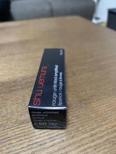 shu uemuraルージュ アンリミテッド アンプリファイドA BR762新品のサムネイル