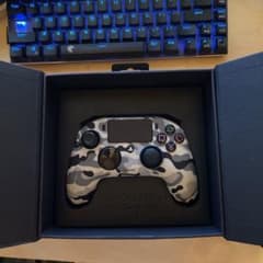ps4 naconコントローラーのサムネイル