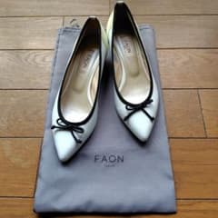 FAON ファオン ウェッジパンプス ホワイト 専用袋付き 24cmのサムネイル