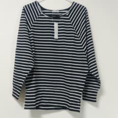 新品　春夏　トップスのサムネイル