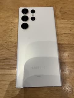 Samsung Galaxy S23 Ultra ホワイトのサムネイル
