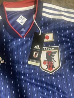 新品】サッカー 日本代表 ユニフォーム　サイズLのサムネイル
