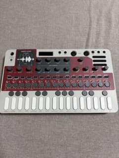 Sonicware LIVEN LoFi-12 サンプラー 本体のサムネイル