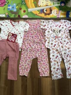 女の子パジャマ まとめ売り 90cmのサムネイル