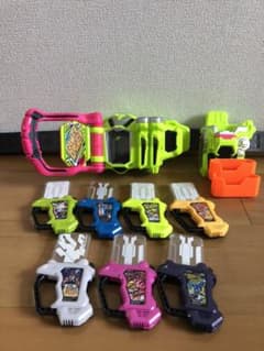脅威の40点！スーパー戦隊変身セット！！のサムネイル
