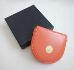 新品未使用】 皇居限定 小銭入れ 黒 菊の御紋入り コインケース