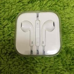Appleイヤホン 正規品のサムネイル
