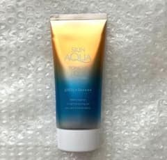 SKIN AQUA トーンアップUVエッセンス SPF50+ PA++++のサムネイル