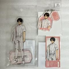 Attack Titan White outfit Ellen Acrylic Stand