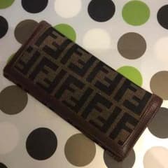 FENDI長財布のサムネイル