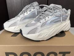 adidas YEEZY Boost 700 V2 Static アディダスのサムネイル