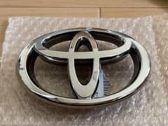 トヨタ 純正 UCF30/31 後期 セルシオ フロントグリルエンブレムのサムネイル
