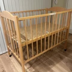 【日本製】スリーピー　ベビーベッド　ハイタイプ　折りたたみ　木製　パル【美品】のサムネイル