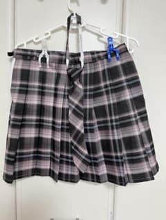 【最終値下げ！】制服スカート　ネクタイ　セットのサムネイル