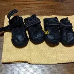 『お値下げしました』ドッグブーツ 4 pcs、防水犬の靴のサムネイル
