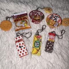 ガチャガチャのサムネイル