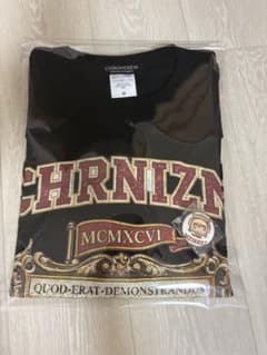 CHRONOIZM ポップアップ限定Tシャツ　Mサイズ　缶バッジ付きのサムネイル