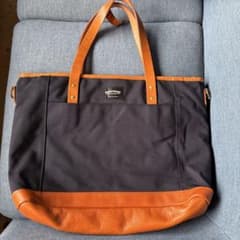 WONDER BAGGAGE 黒と茶色のトートバッグのサムネイル