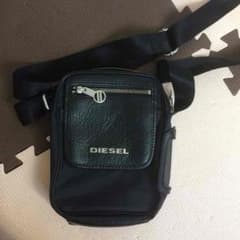 DIESELショルダーバッグのサムネイル