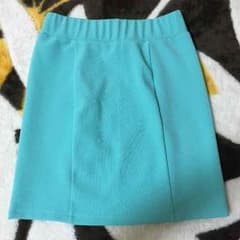 美品！EMODAタイトスカートのサムネイル