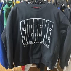 Supreme Cities Arc Crewneck "Black"のサムネイル