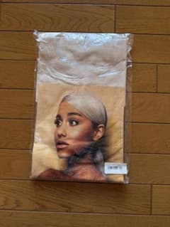 アリアナ・グランデ プリント Tシャツ Lサイズのサムネイル