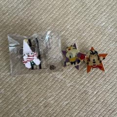 ディズニー ピンバッジ 3個まとめ売り - メルカリ