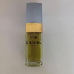 CHANEL N°19 Eau de Toilette 100mlのサムネイル