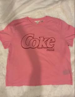 H&M コカ・コーラ 半袖Tシャツ ピンクのサムネイル