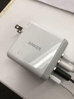 Anker 4 port 充電器のサムネイル