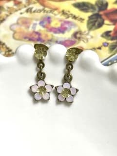 ミハエルネグリン フラワー ピアス Michal Negrin - メルカリ
