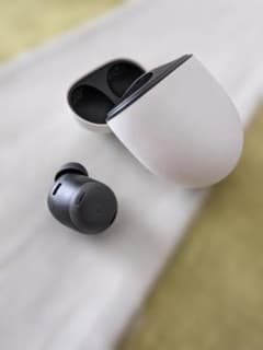 Pixel Buds Pro Charcoal 左耳+ケースのサムネイル