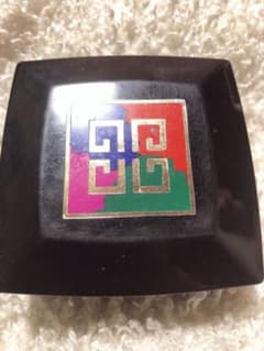 ジバンシー　フェイスカラーのサムネイル