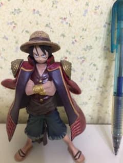 ワンピースフィギュアのサムネイル