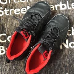 NIKEスニーカーのサムネイル