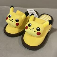 希少 ポケモン ピカチュウ pokemon time ルームシューズ スリッパ 新品！送料無料‼︎ ポケモン ピカチュウ ルームシューズ 18-20cm