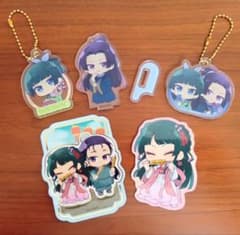 薬屋のひとりごと　アクリルキーホルダー　アクリルスタンド　ステッカー　100均一