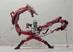 S.H.Figuarts 真骨彫製法 仮面ライダー龍騎 無双龍
