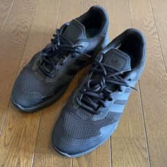 adidas ランニングシューズ ブラックのサムネイル