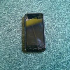 auスマートフォンのサムネイル