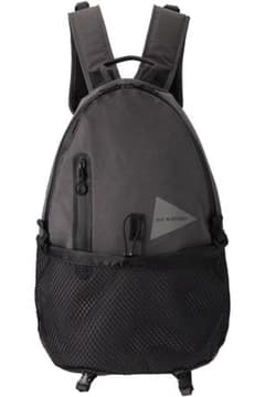 and Wander グレー PE/CO 20L daypack