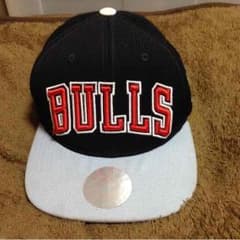 BULLS スナップバックキャップのサムネイル