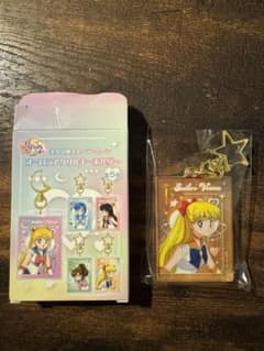 【新品未使用】セーラームーン オーロラアクリルキーホルダーのサムネイル
