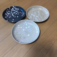 桜柄 皿 3枚セット 宇野千代のサムネイル