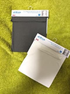 ユニクロ　ハイネックＴのサムネイル