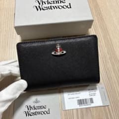 ★新品未使用★ヴィヴィアンウエストウッド　財布　折り財布　ディアマンテ　ブラック Vivienne Westwood ディアマンテ オーブ フラップ 二つ折り財布